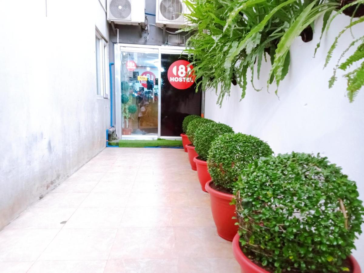 8Hostel Manilla Buitenkant foto