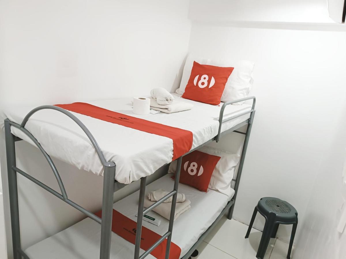 8Hostel Manilla Buitenkant foto